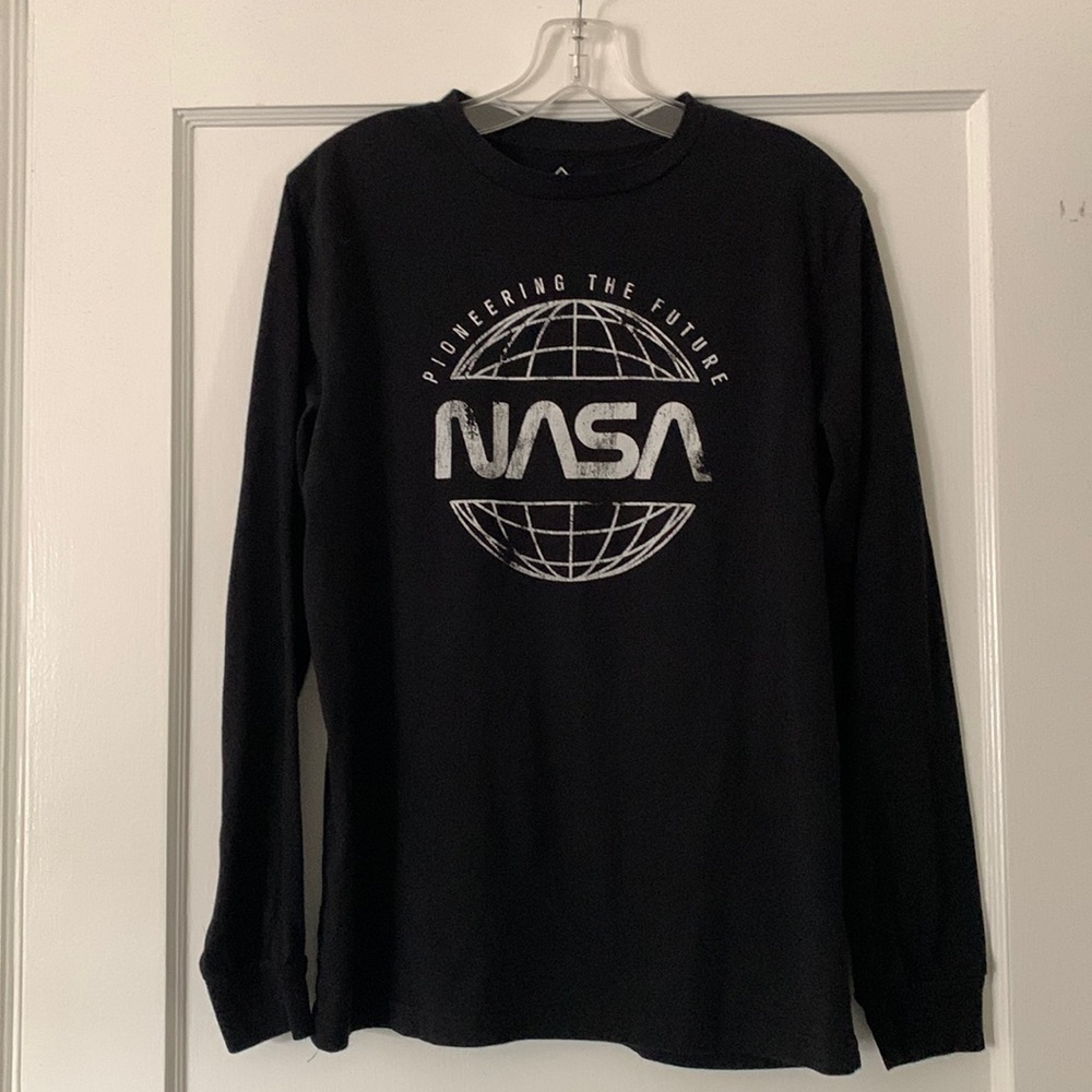 NASA Logo Men's Black Graphic Tee